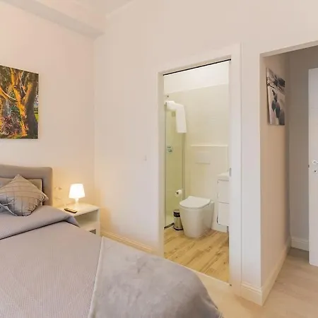 Appartamento Sacri Bnb Casa Vacanza Milan Exterior photo
